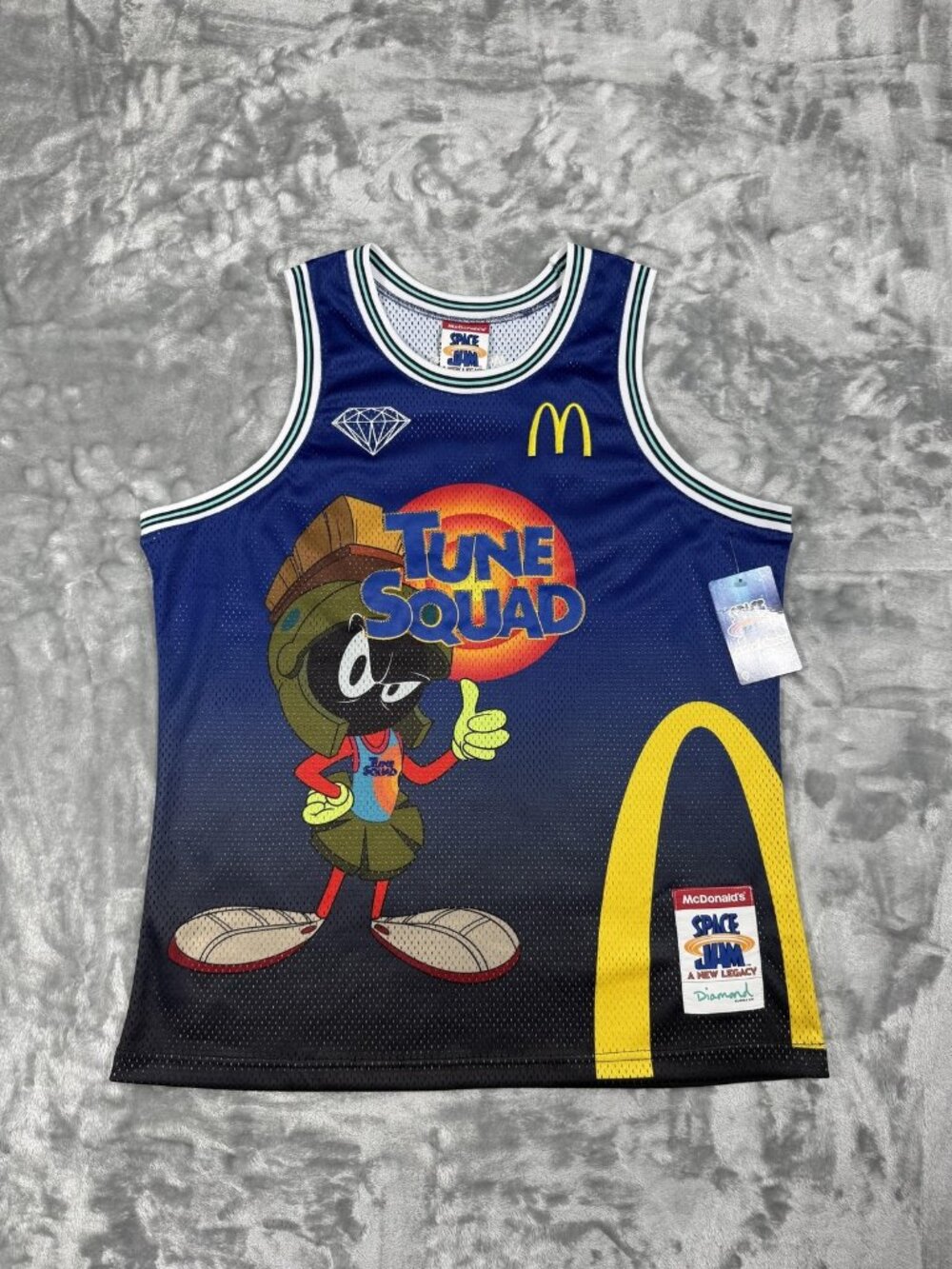 New Diamond Supply Co Tank Top Men’s Medium Marvin Space Jam Tune Squad Jersey